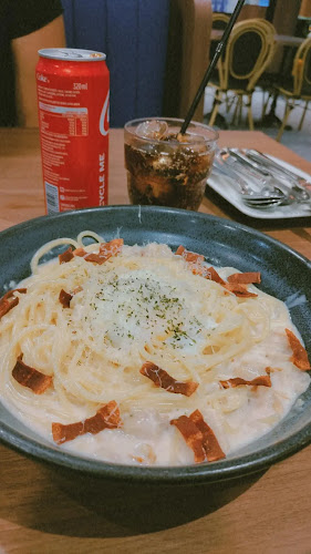 1 Pasir Ris Central St 3, #02-01/02/03, Singapore 518457