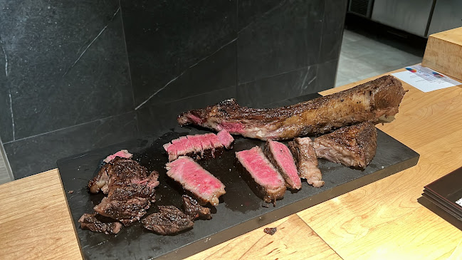 Maetomo Japanese cuisine Kaiseki & Sushi - Singapore