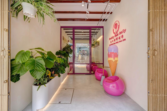 65 Haji Ln, Singapore 189258