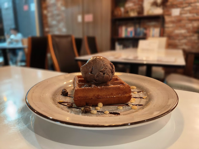 446 Bukit Batok West Ave. 8, #01-01, Singapore 650446