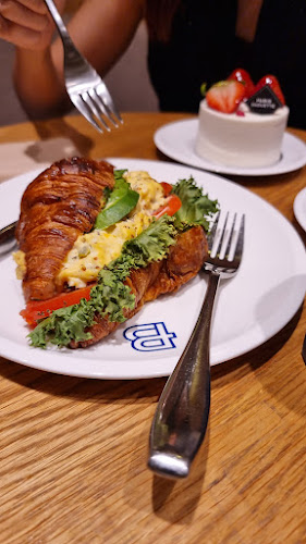 Comentarii opinii despre Paris Baguette PLQ Mall