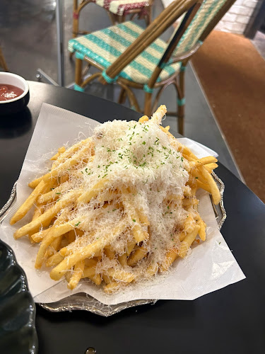 290 Orchard Rd, #03-41/42 Level 3 Paragon Shopping Centre, Singapore 238859