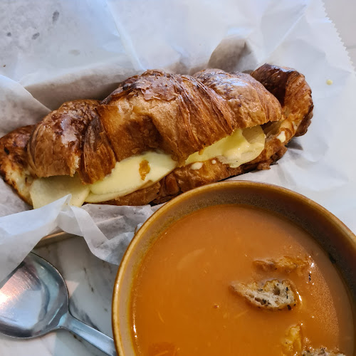 1 Fusionopolis Pl, #01 - 23 / 24 Galaxis, Singapore 138522