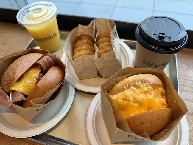 Opinii despre Eggslut Scotts Square în Singapore - Hospitality and gastronomy