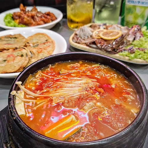 POCHA! Korean Street Dining (Tampines Mall) - Hospitality and gastronomy