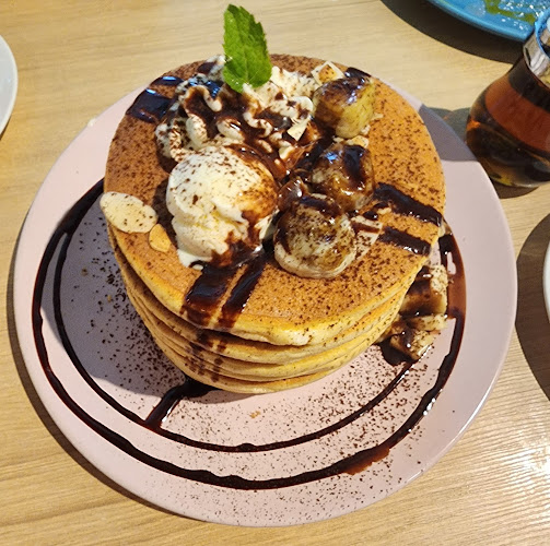 Belle-Ville Pancake Cafe Hillion Mall - Hospitality and gastronomy