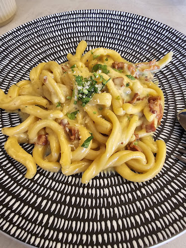 Clovelly - Singapore