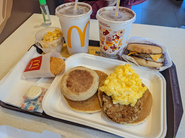 Opinii despre McDonald's JEM în Singapore - Hospitality and gastronomy