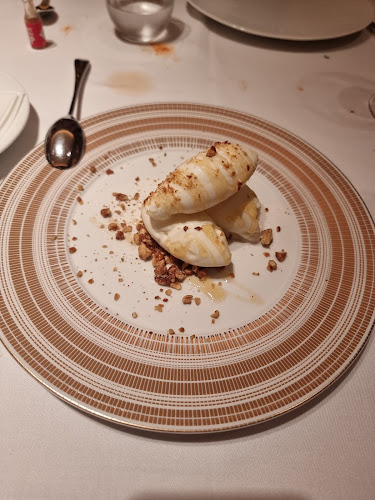 estiatorio Milos - Hospitality and gastronomy