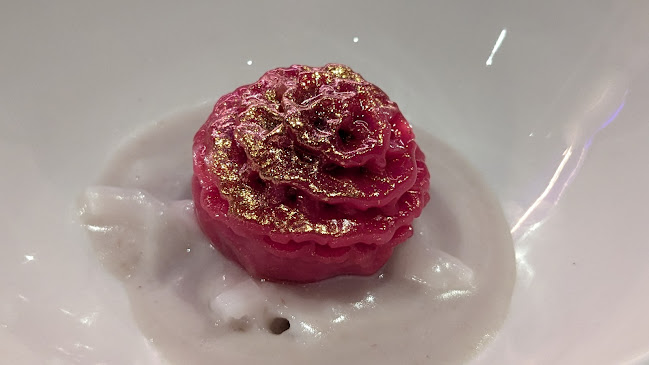 Restaurant Khiri - Hospitality and gastronomy