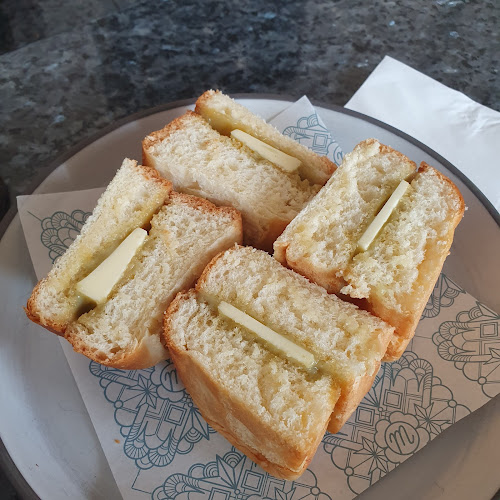 Comentarii opinii despre Maxi Coffee Bar