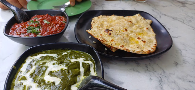 184 Race Course Rd, Singapore 218611