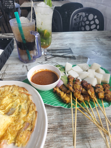 Rasa Istimewa Waterfront Restaurant - Hospitality and gastronomy