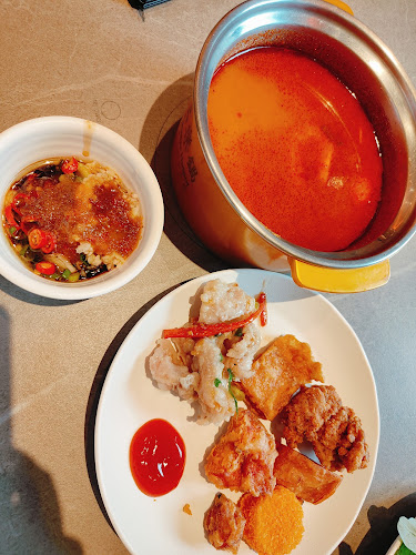 3 Gateway Dr, #03-10, Singapore 608532