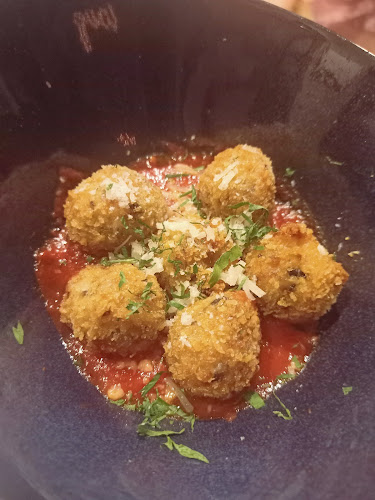 Comentarii opinii despre Peperoni Pizzeria @ Upper Thomson