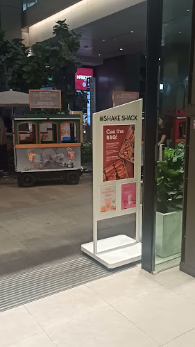 Comentarii opinii despre Shake Shack Westgate