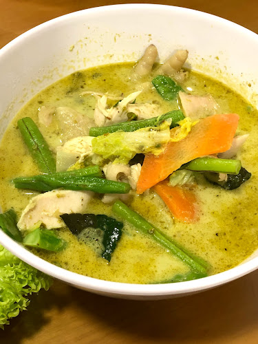 Comentarii opinii despre Mae Toi Mahasarakahm Thai restaurant