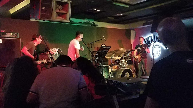 Opinii despre Wala Wala Cafe Bar în Singapore - Hospitality and gastronomy