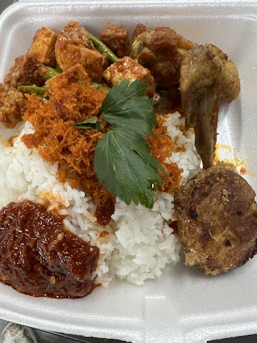 Bak Ohana Nasi Padang - Hospitality and gastronomy