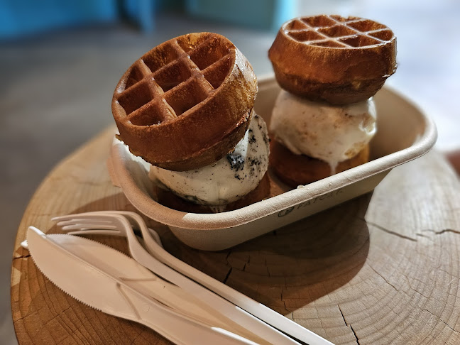 15 Simon Rd, Singapore 545907