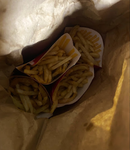 Comentarii opinii despre McDonald's Buangkok Square