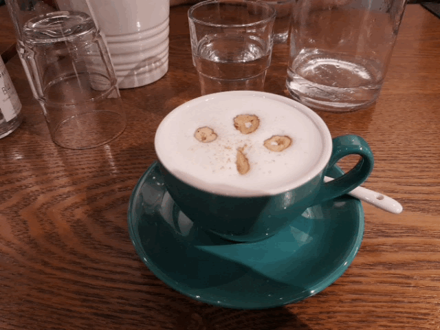 Comentarii opinii despre Thus Coffee