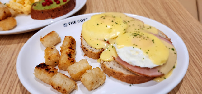 The Coffee Bean and Tea Leaf (Waterway Point)