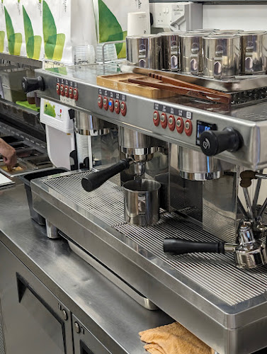 Comentarii opinii despre Presotea Singapore (West Mall)