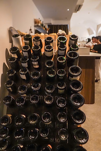 Convivial Champagne Bar - Hospitality and gastronomy