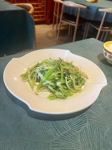 Tong Fu Ju Sichuan Restaurant - Hospitality and gastronomy