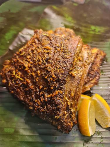 42 Race Course Rd, Singapore 218557