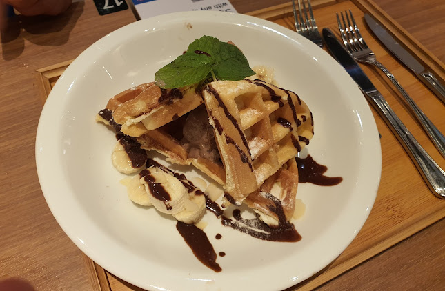 3 Gateway Dr, #03-09 Westgate, Singapore 608532