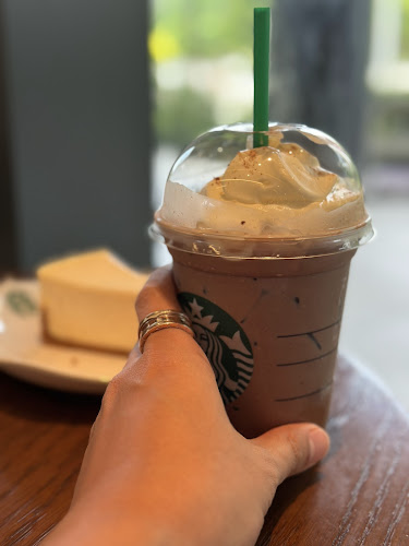 Comentarii opinii despre Starbucks Reserve