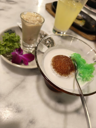 Comentarii opinii despre Straits Chinese Nonya Restaurant 土生坊正宗娘惹餐馆 (1953)