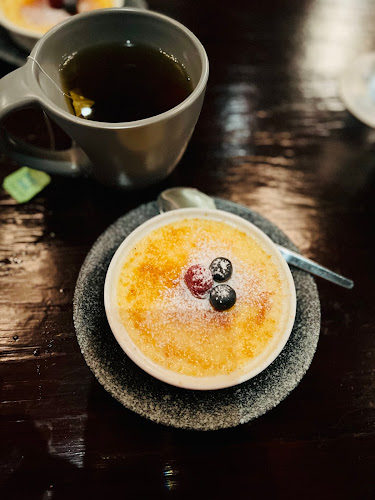 Perle Noire Oyster & Grill Bar (Holland Village) - Hospitality and gastronomy