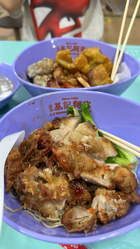 Ji Ji Wanton Noodle Specialist - Hospitality and gastronomy