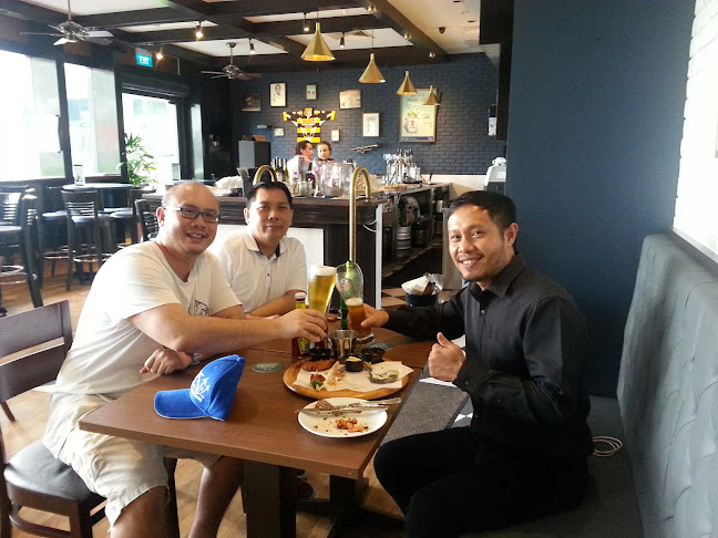 Comentarii opinii despre Harry's Tampines