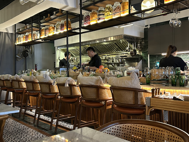 Opinii despre Naema - Moroccan & Mediterranean Cuisine în Singapore - Hospitality and gastronomy