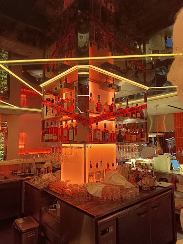 Blk D, 3D River Valley Rd, #01-04 Clarke Quay, 179023