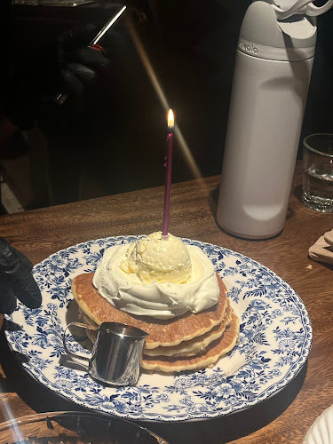 Comentarii opinii despre Surrey Hills Grocer - Woodleigh Mall (Pet Friendly)