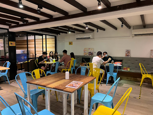 Comentarii opinii despre Play Nation HQ