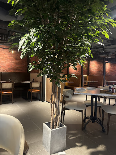 COLLIN'S® Tampines 1