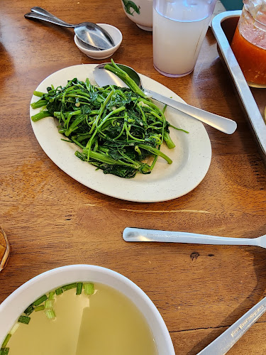 Wee Nam Kee Hainanese Chicken Rice Restaurant - Hospitality and gastronomy