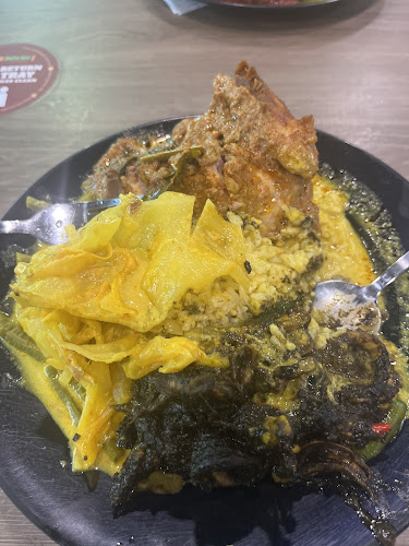 Comentarii opinii despre Hjh Maimunah Mini