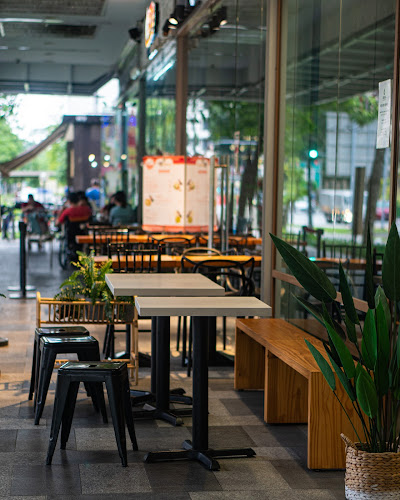 Opinii despre Refuel J9 în Singapore - Hospitality and gastronomy