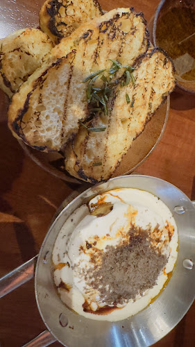 139 E Coast Rd, #01-01, Singapore 428829