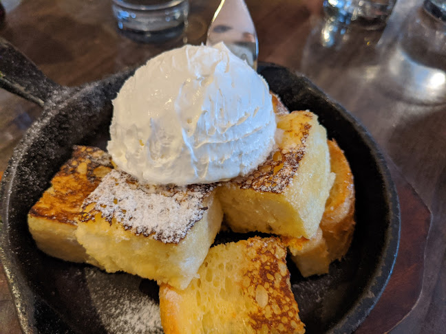 Hoshino Coffee @ United Square - Hospitality and gastronomy