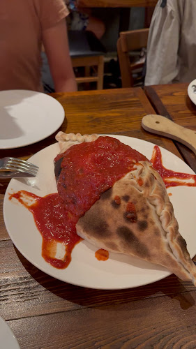 Opinii despre Bella Pizza în Singapore - Hospitality and gastronomy