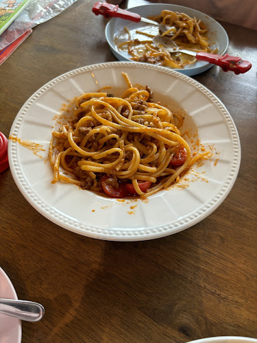 Opinii despre The Trend cafe-bistro în Singapore - Hospitality and gastronomy