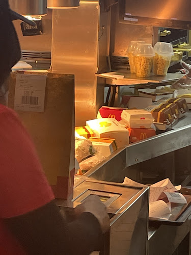 Opinii despre McDonald's Paya Lebar Square în Singapore - Hospitality and gastronomy